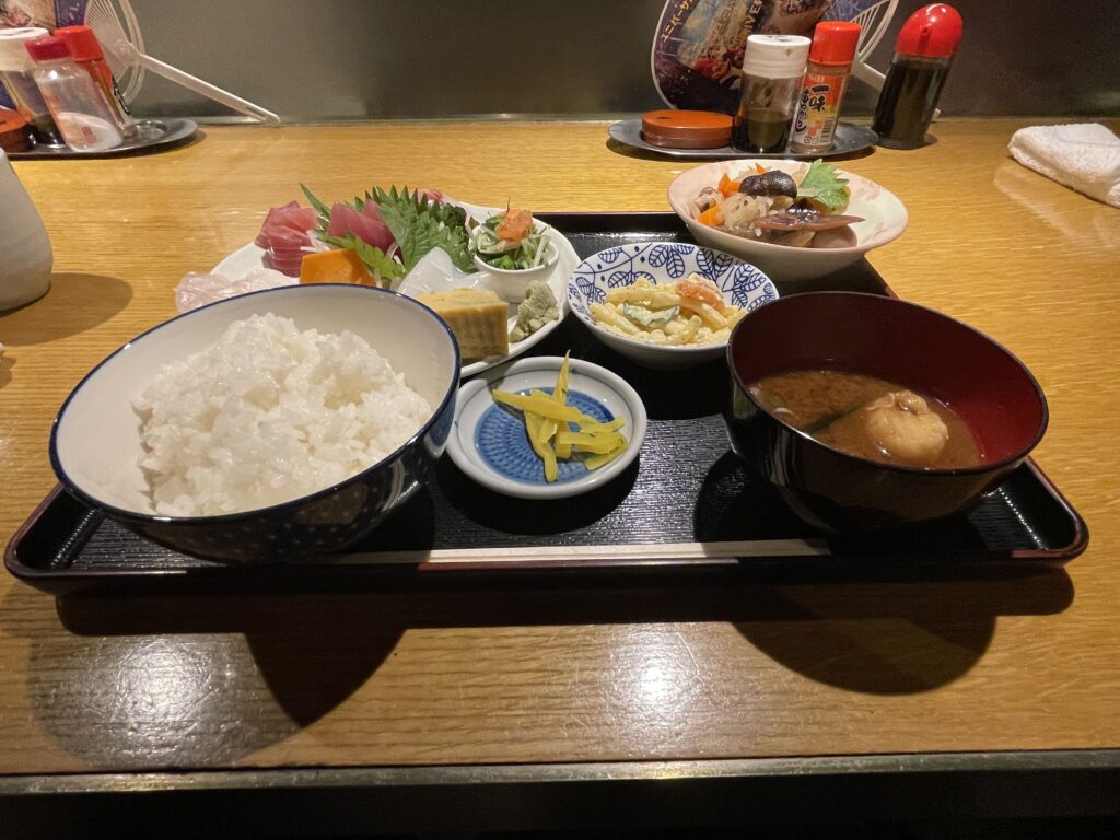 さしみ定食